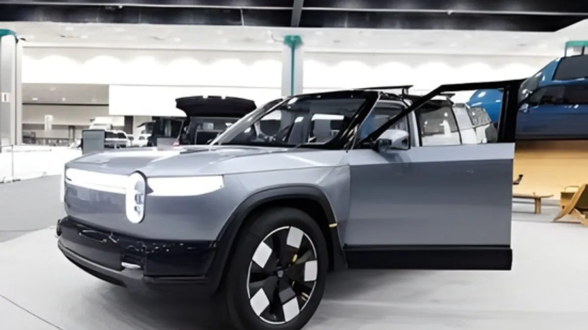 Uber Rivian Robotaxis